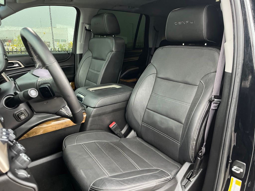 Thumbnail: 2016 GMC Yukon - 21