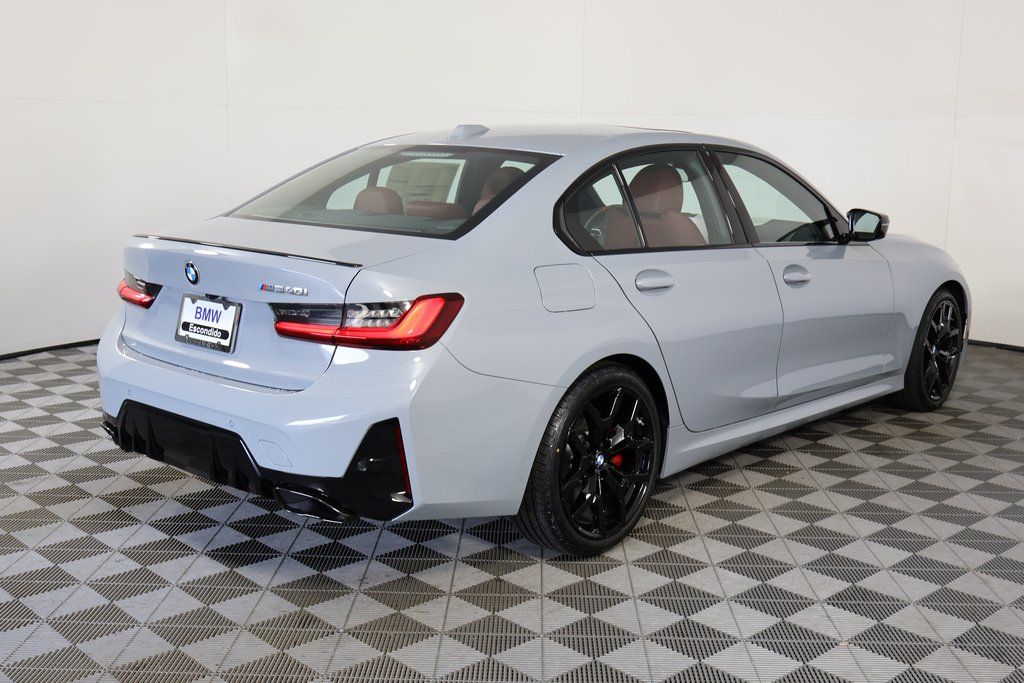 Thumbnail: 2026 BMW 3 Series - 2