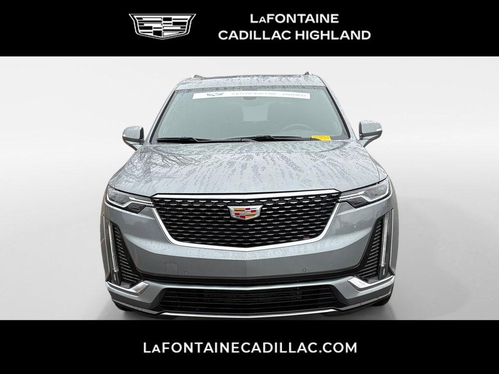 2024 Cadillac XT6 Premium Luxury 2