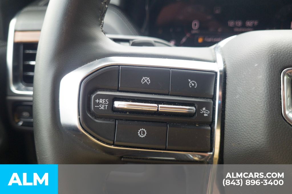 Used 2025 Onyx Black GMC Denali image 29