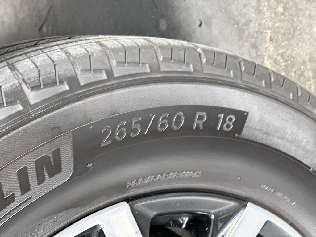 JeepGrand Cherokee L33