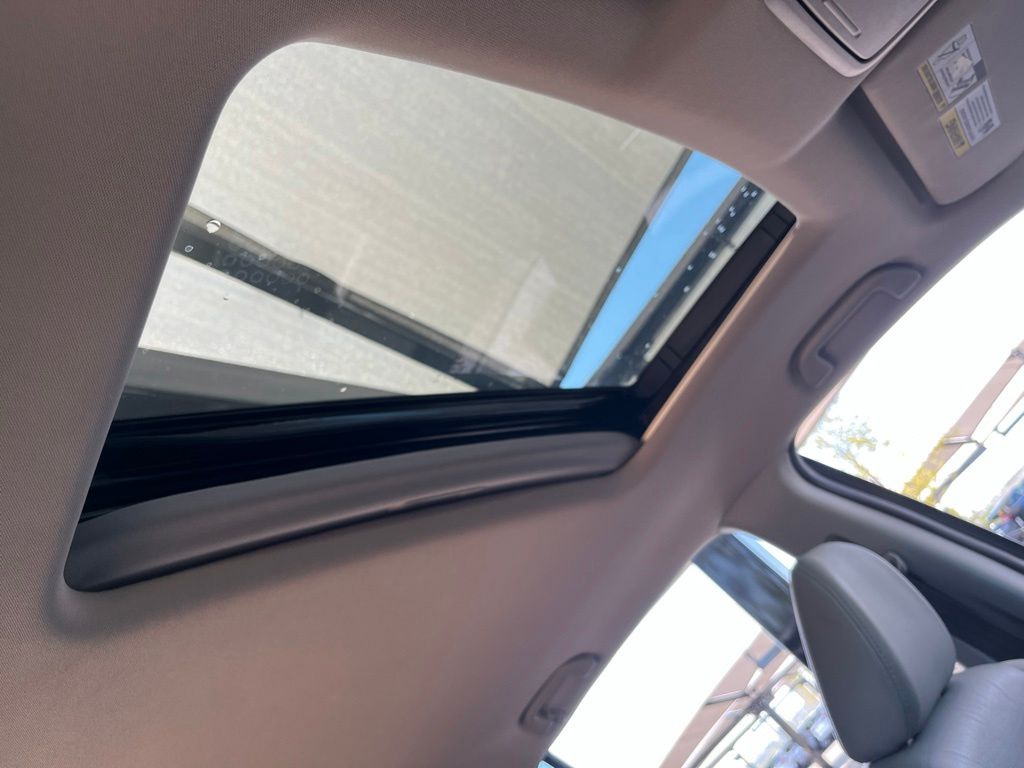 Thumbnail: 2016 Honda Pilot - 30