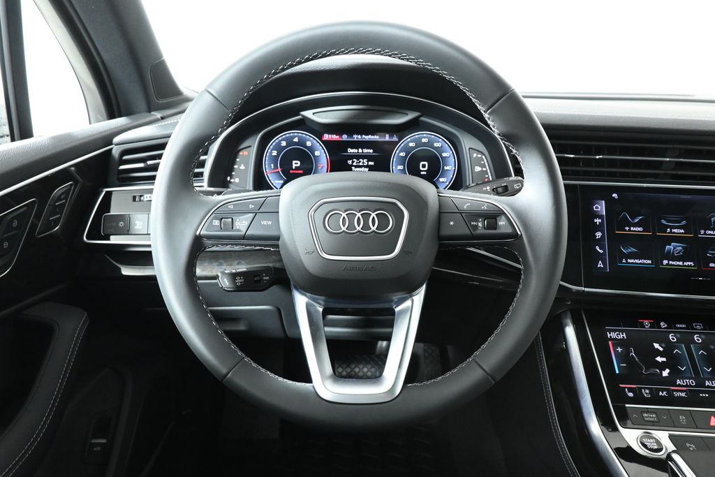 2025 Audi Q7  17