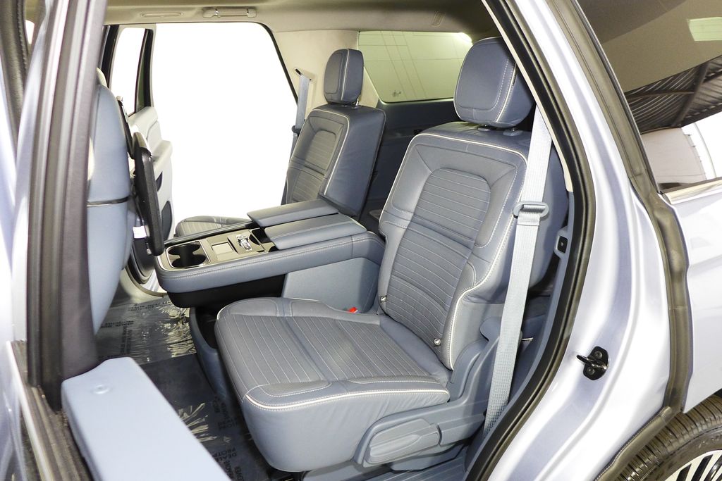 2021 Lincoln Navigator Black Label 22