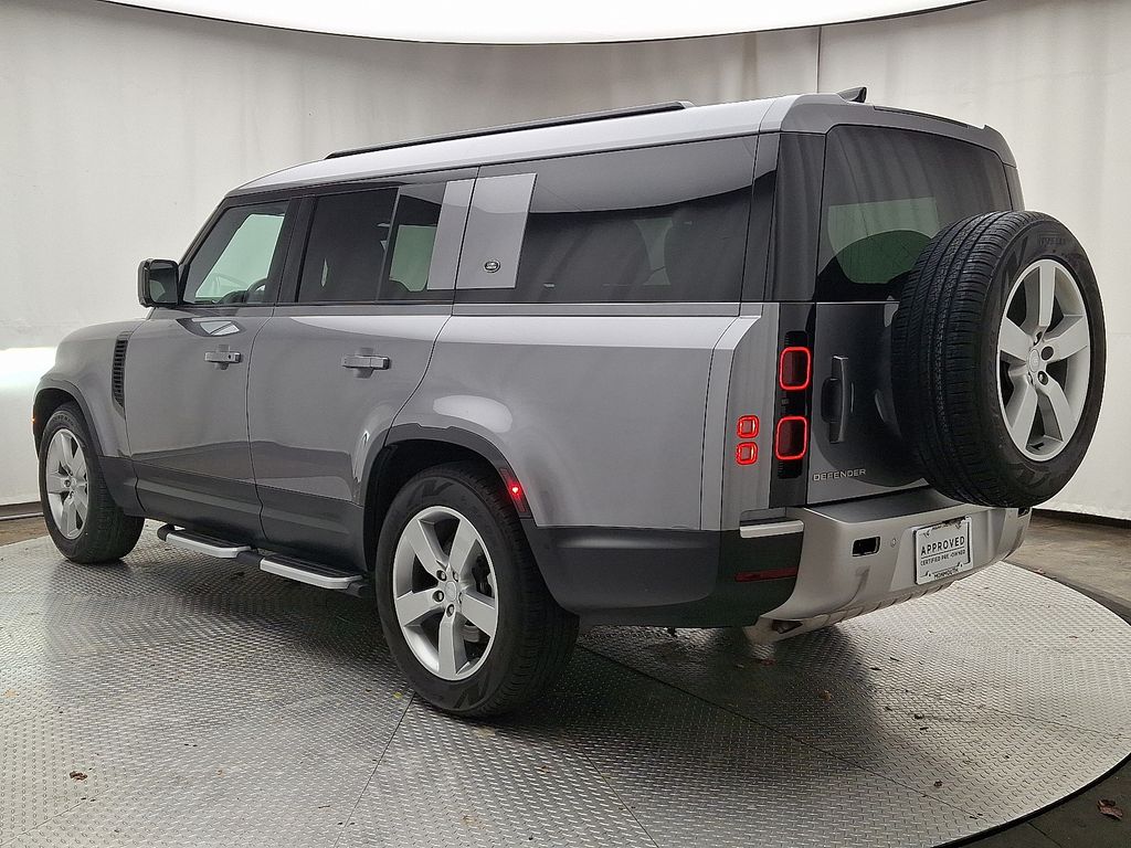 Thumbnail: 2024 Land Rover Defender - 6