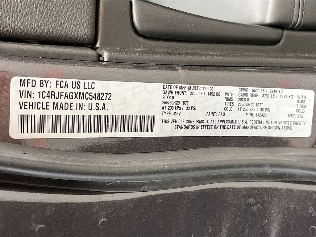 Used 2021 Granite Crystal Metallic Clearcoat Jeep Laredo X image 32
