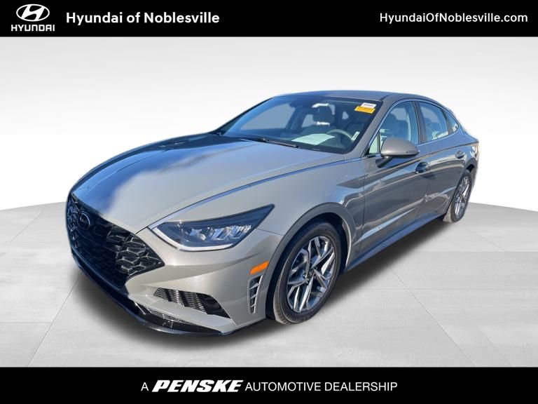 Thumbnail: 2023 Hyundai Sonata - 1