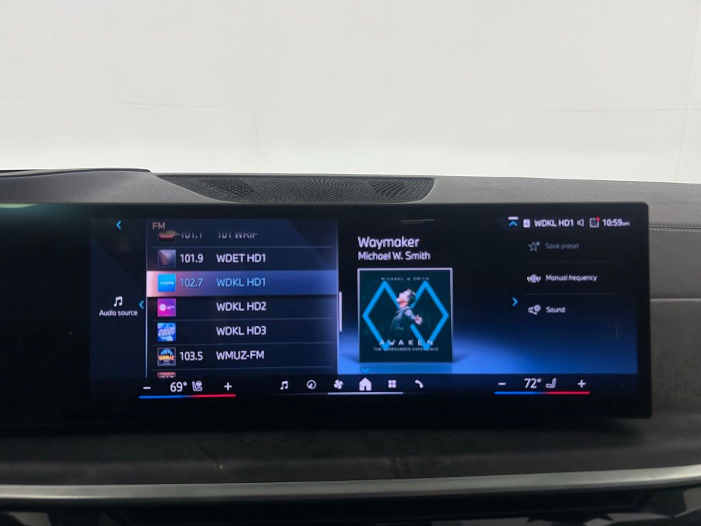 Thumbnail: 2024 BMW X7 - 25
