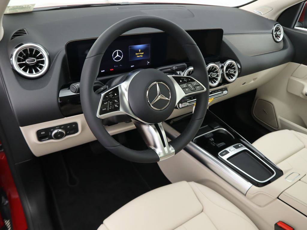 Thumbnail: 2025 Mercedes-Benz GLA - 9