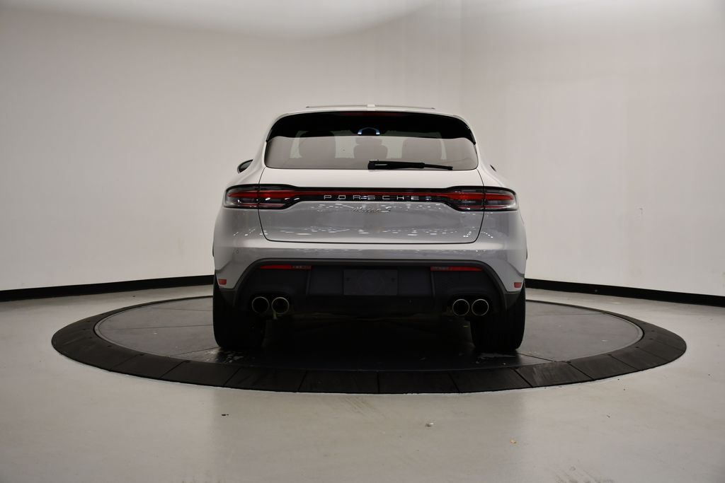 Thumbnail: 2024 Porsche Macan - 6