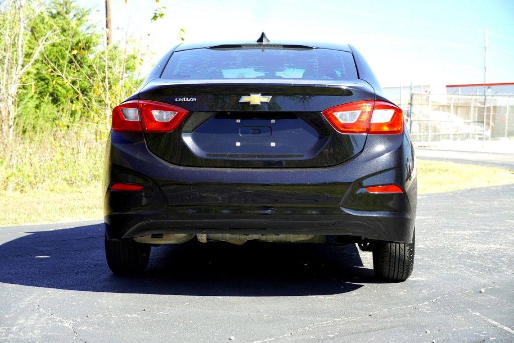 Used Car 2018 Chevrolet Cruze  Ls For Sale Under $10,000 In Taylor, Texas