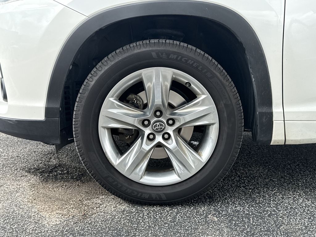 2018 Toyota Highlander Limited White at Big Star Chrysler Jeep Dodge Ram 