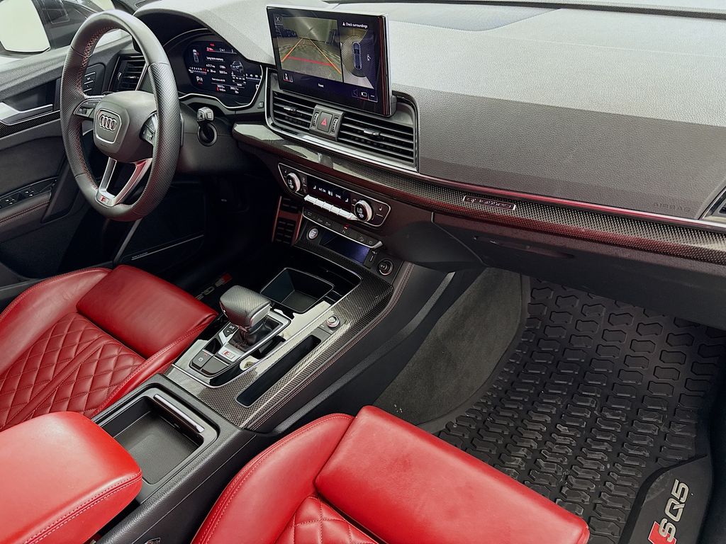 Thumbnail: 2022 Audi SQ5 - 30
