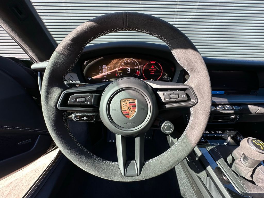Thumbnail: 2026 Porsche 911 - 17