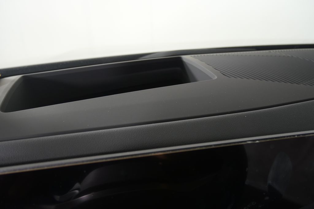 Thumbnail: 2026 BMW i5 - 18