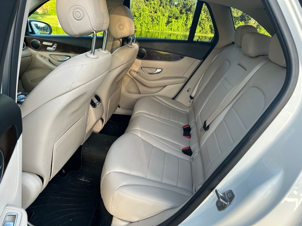 Thumbnail: 2018 Mercedes-Benz GLC - 13