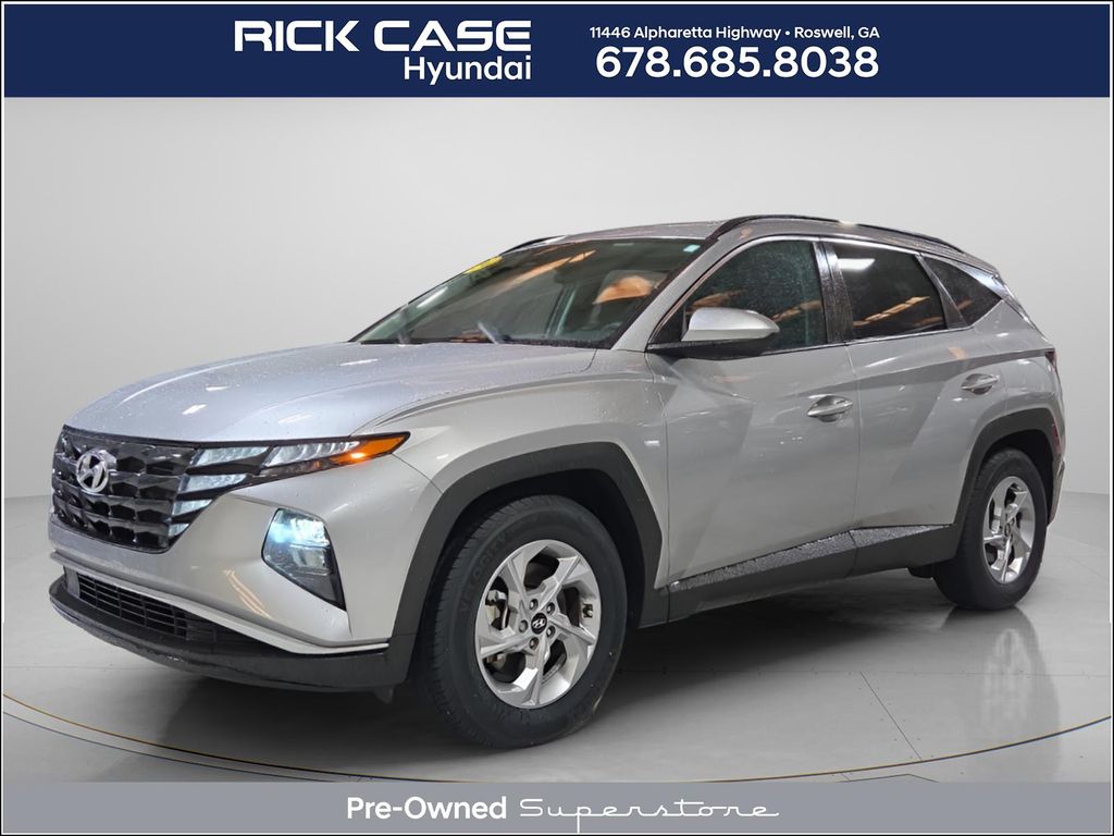 Shimmering Silver 2024 Hyundai Tucson SUV / Crossover Front-Wheel Drive 8-Speed Automatic