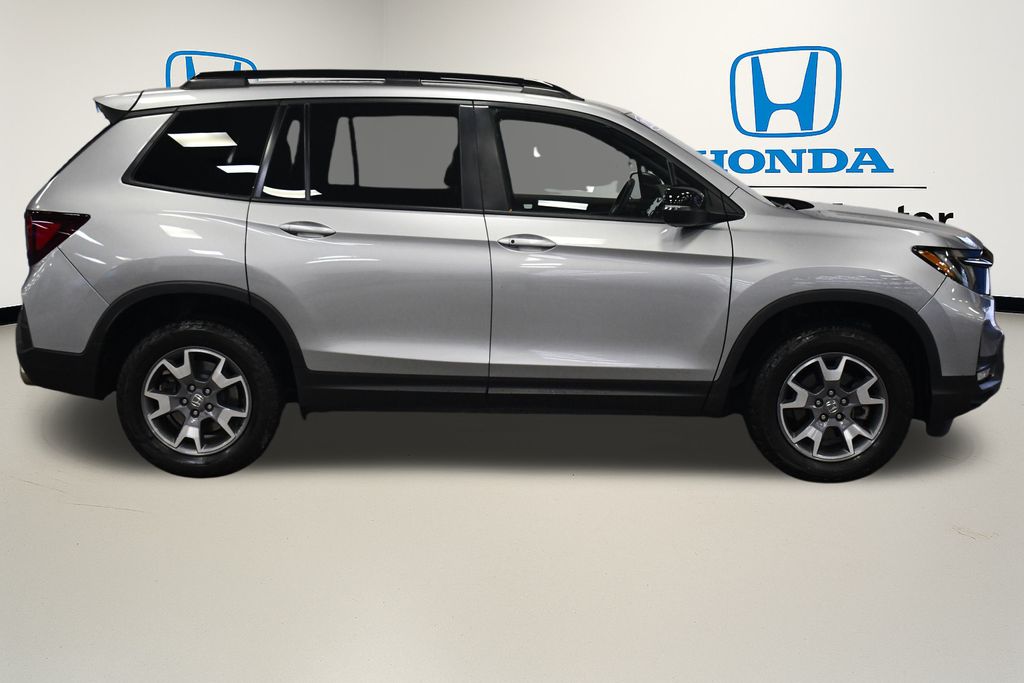 Thumbnail: 2022 Honda Passport - 9