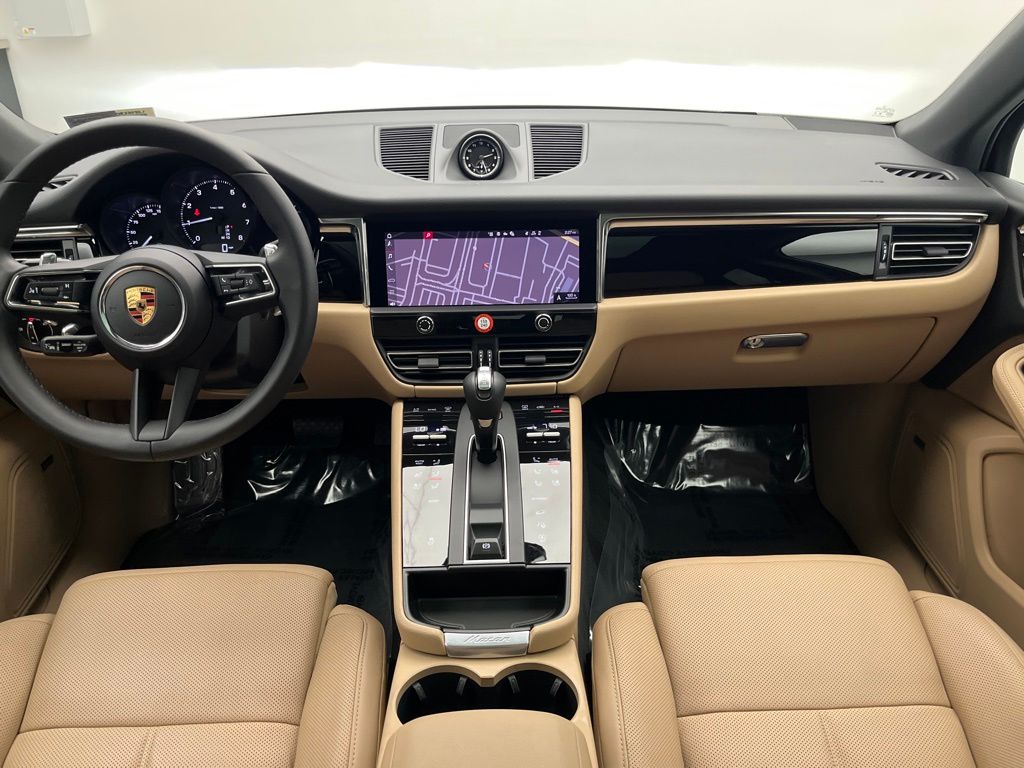 Thumbnail: 2026 Porsche Macan - 28