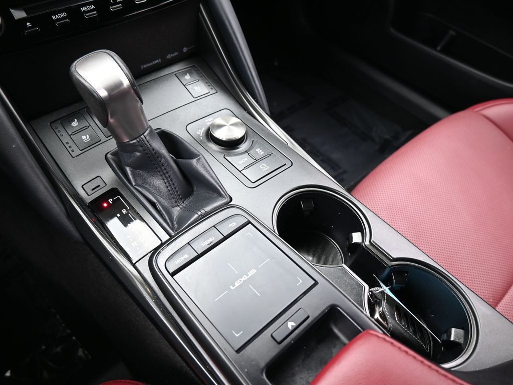 Used 2024 White Lexus 300 image 28