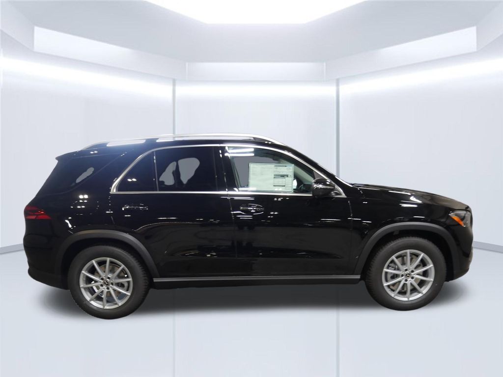 Thumbnail: 2026 Mercedes-Benz GLE - 6