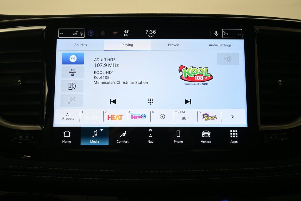 2026 Chrysler Pacifica Limited - Photo 28