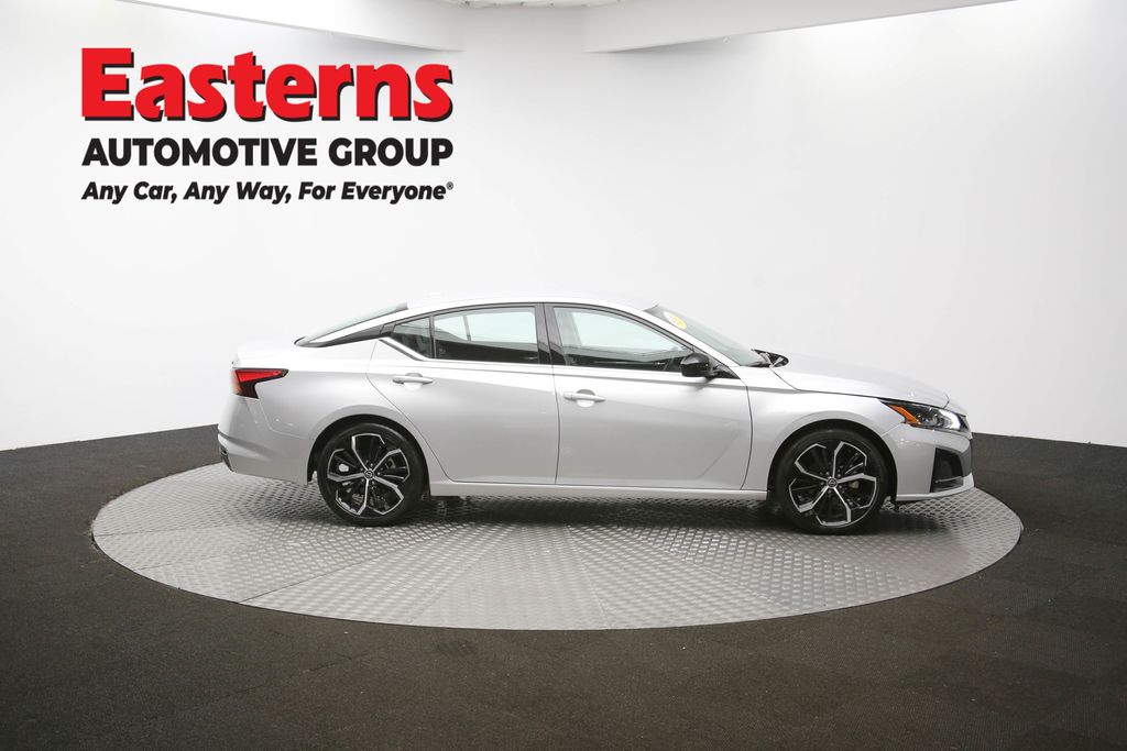 Used 2024 Silver Nissan 2.5 SR image 44
