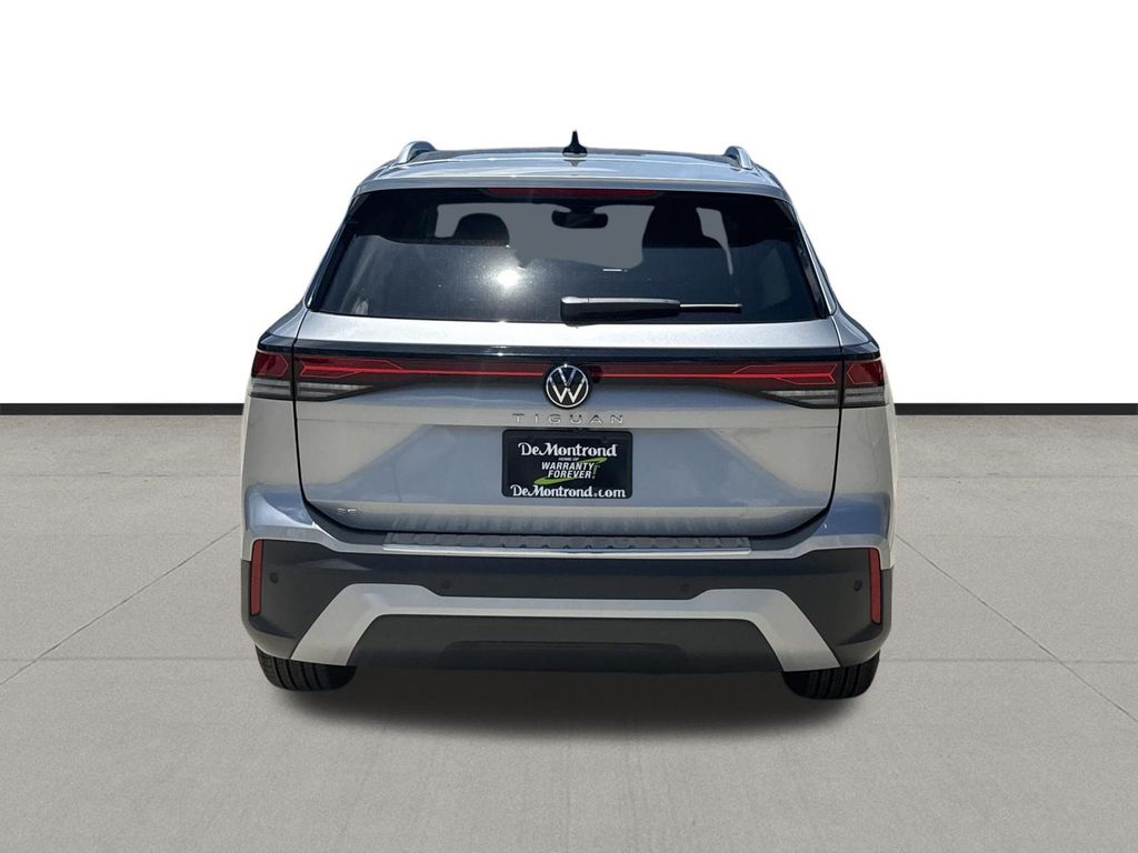 2026 Volkswagen Tiguan 2.0T SE Silver at DeMontrond Auto Country