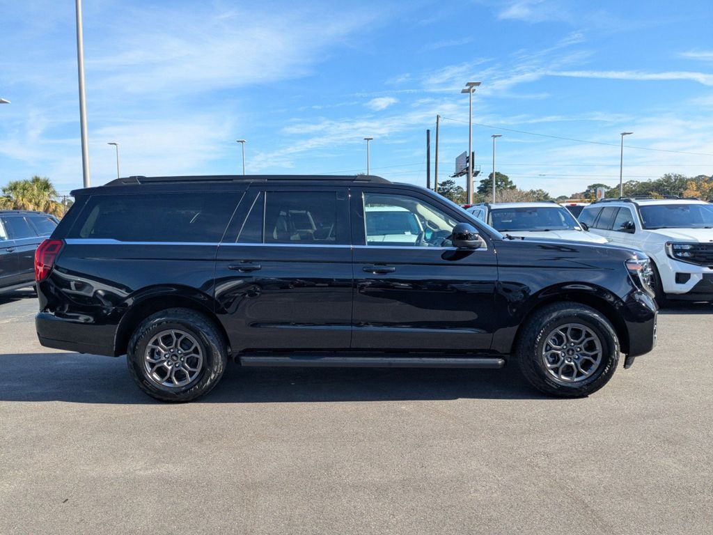 2025 Ford Expedition Active MAX