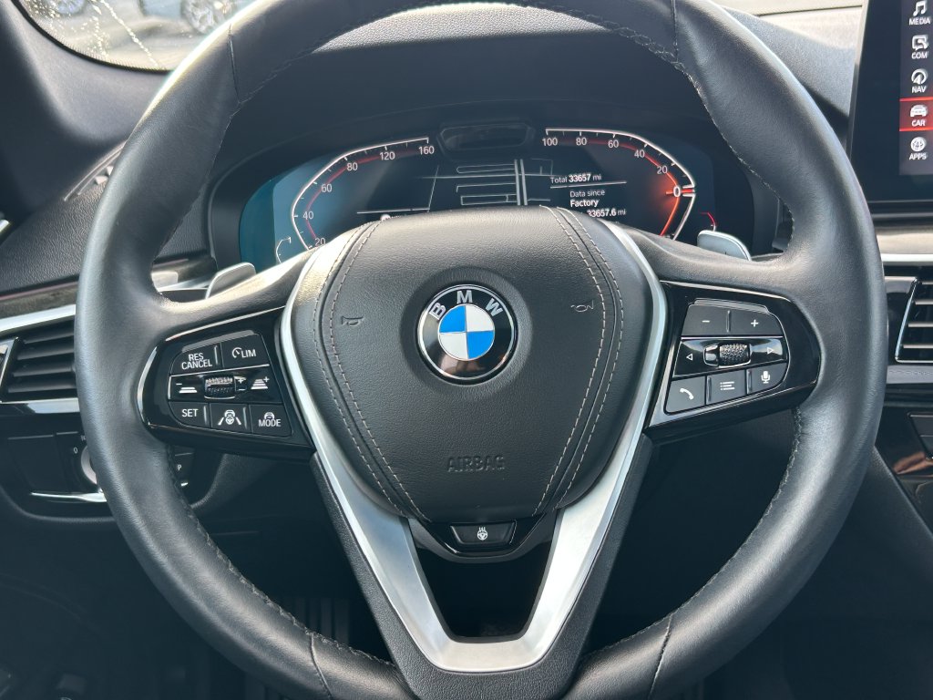 Thumbnail: 2023 BMW 5 Series - 18