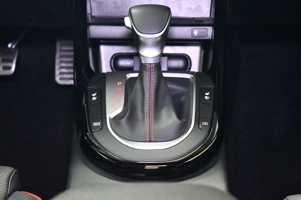 Thumbnail: 2023 Kia Forte - 20