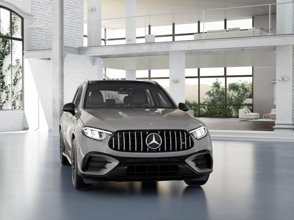 2025 Mercedes-Benz GLC 43 AMG 8