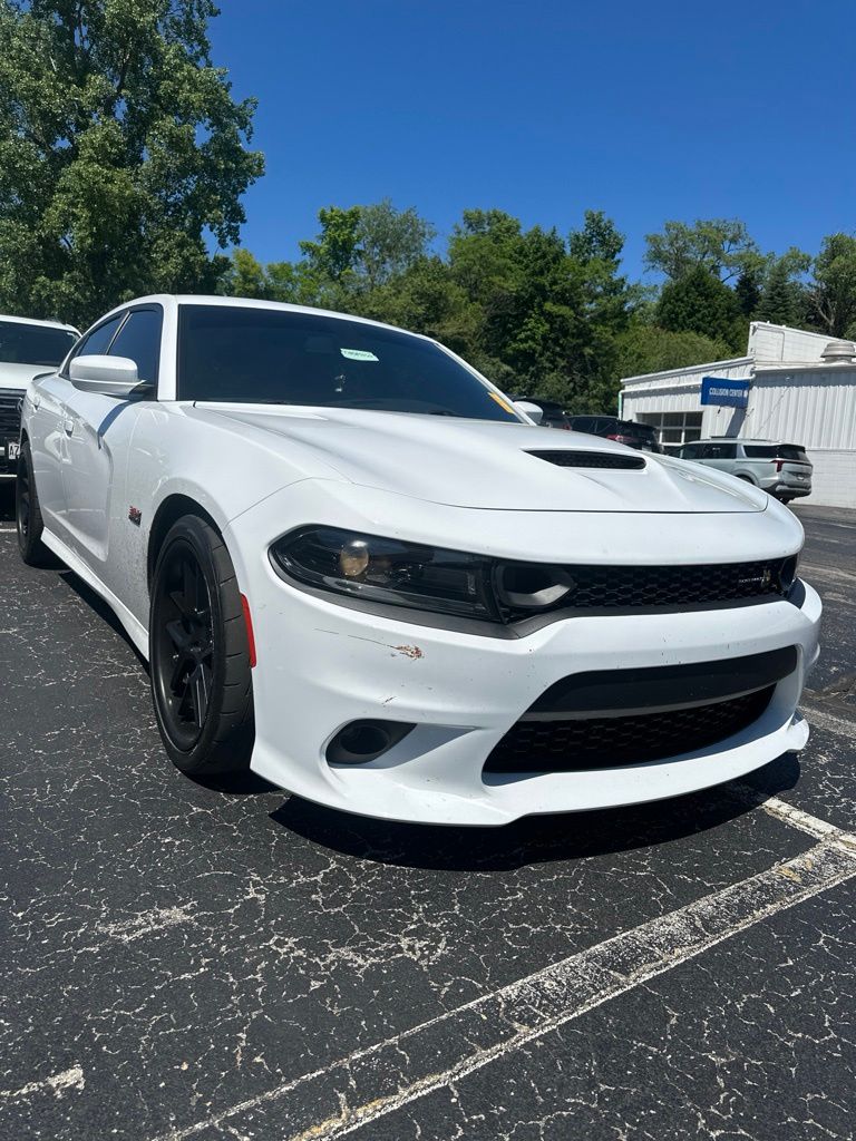 White Knuckle Clearcoat 2022 Dodge Charger Sedan Rear-Wheel Drive 8-Speed Automatic