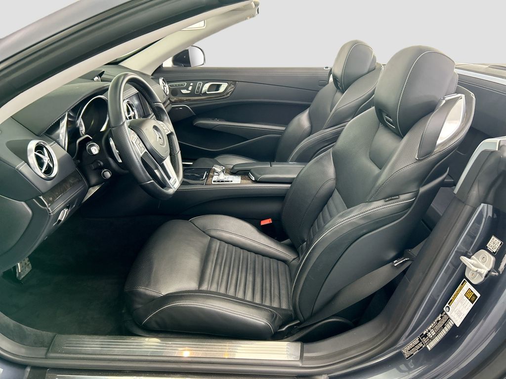 Thumbnail: 2015 Mercedes-Benz SL-Class - 17