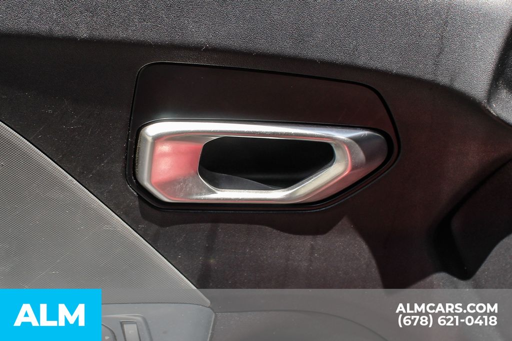 Used 2025 Red Kia LXS image 30