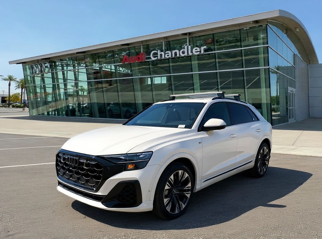 Thumbnail: 2026 Audi Q8 - 1