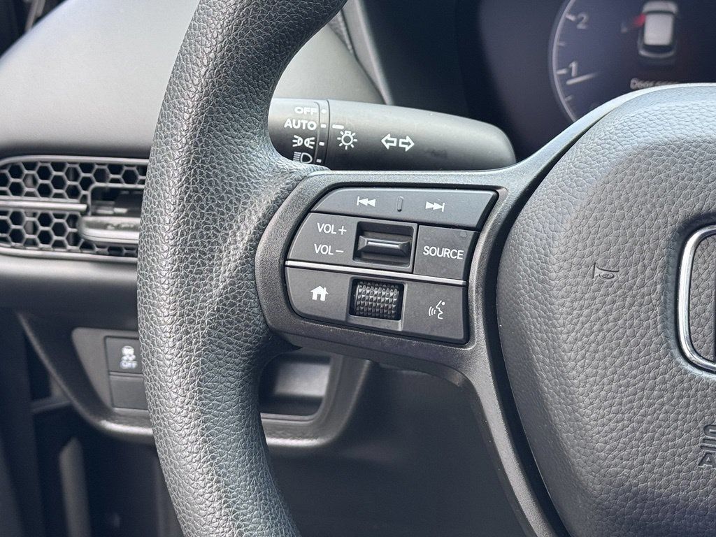 2025 Honda HR-V LX