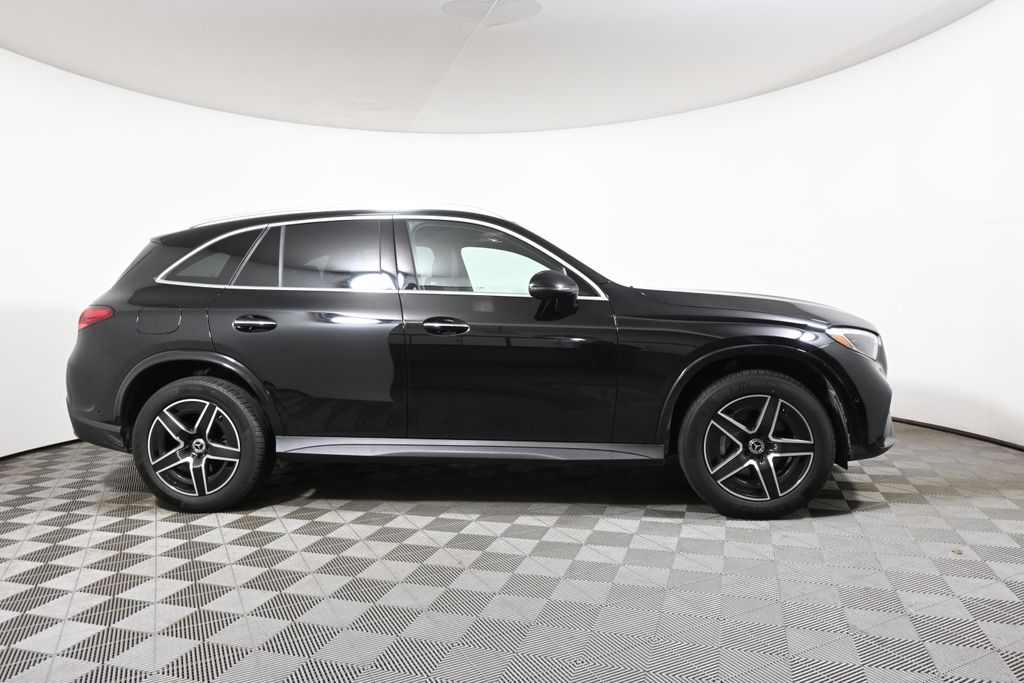 Thumbnail: 2026 Mercedes-Benz GLC - 8