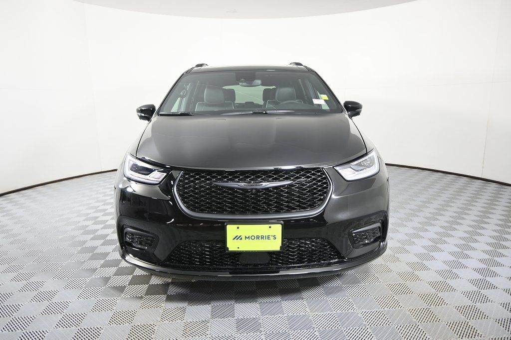 2026 Chrysler Pacifica Limited - Photo 10
