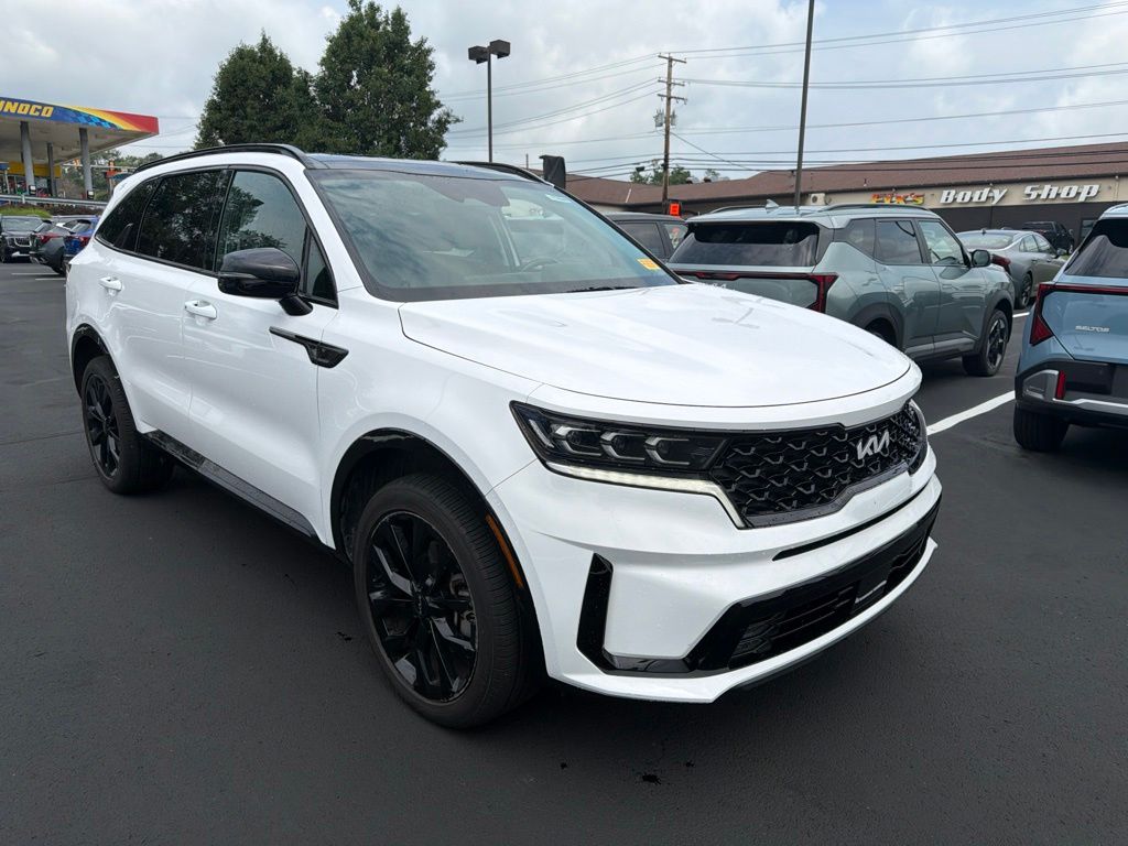 Glacial White Pearl 2023 Kia Sorento SUV / Crossover All-Wheel Drive 8-Speed Dual Clutch