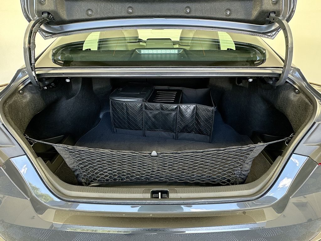 Thumbnail: 2025 Toyota Camry - 25