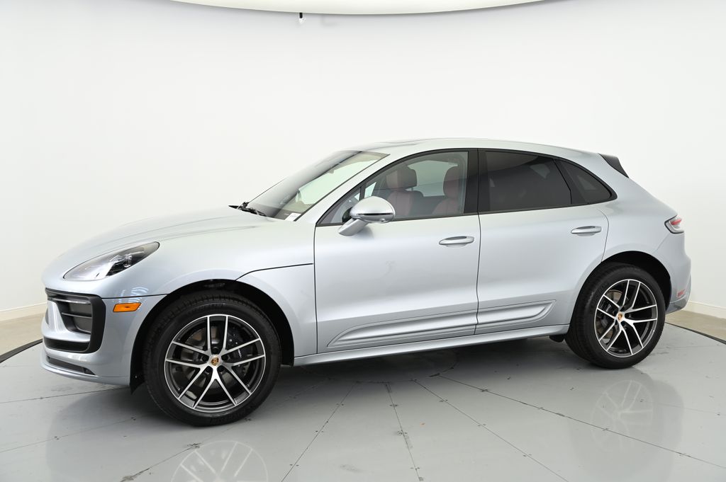 Thumbnail: 2025 Porsche Macan - 1