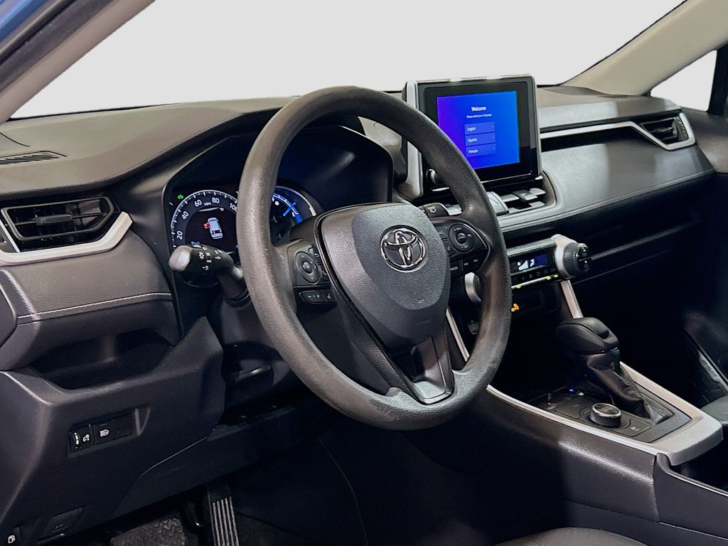 View vehicle photo 7