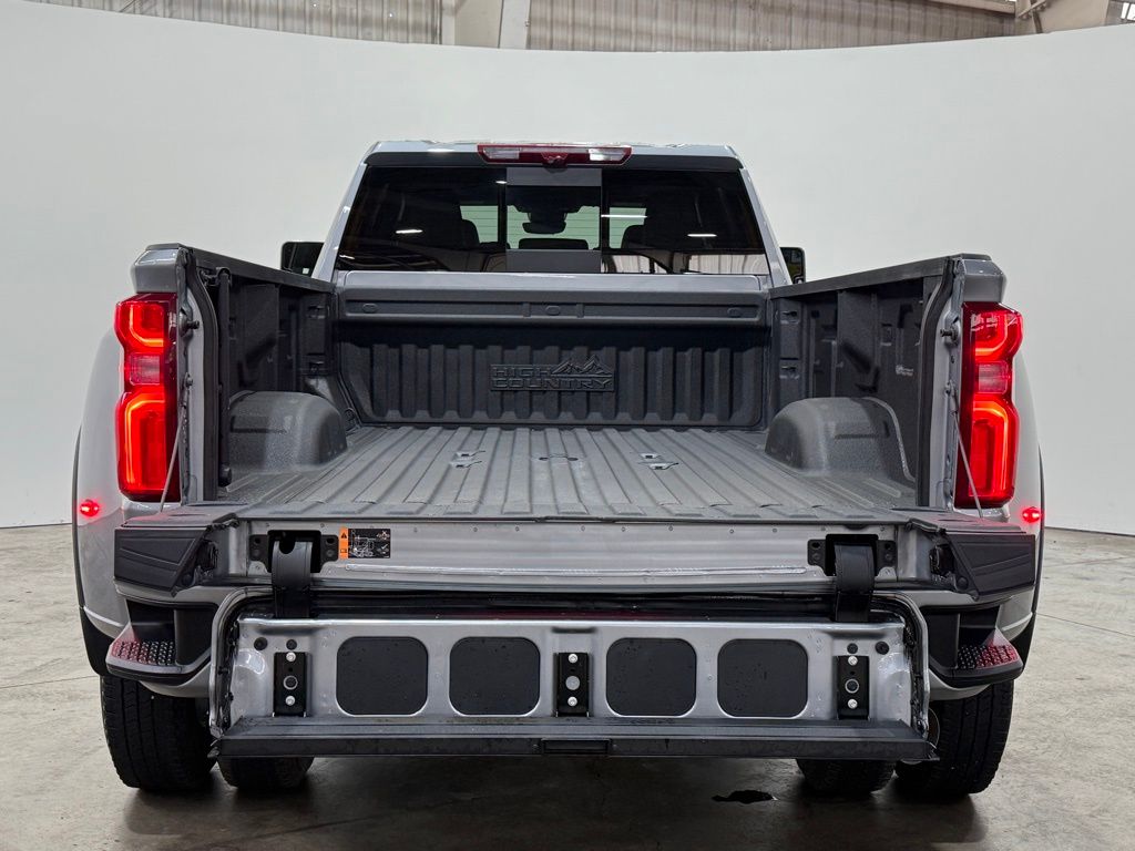 2024 Chevrolet Silverado 3500HD High Country