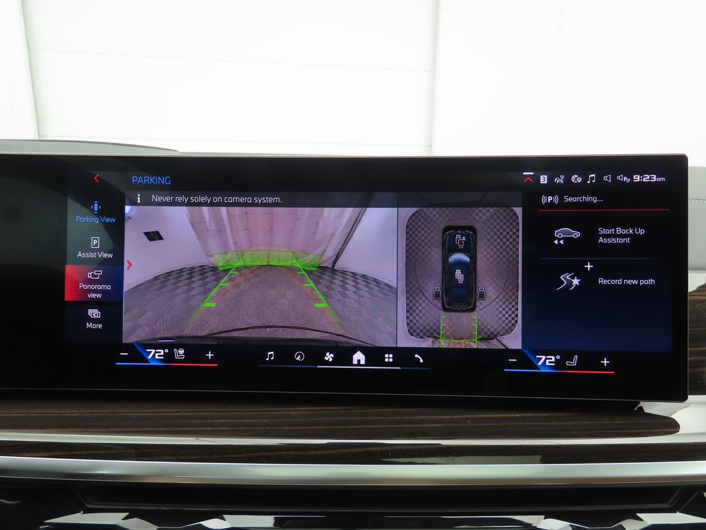 Thumbnail: 2026 BMW X7 - 16