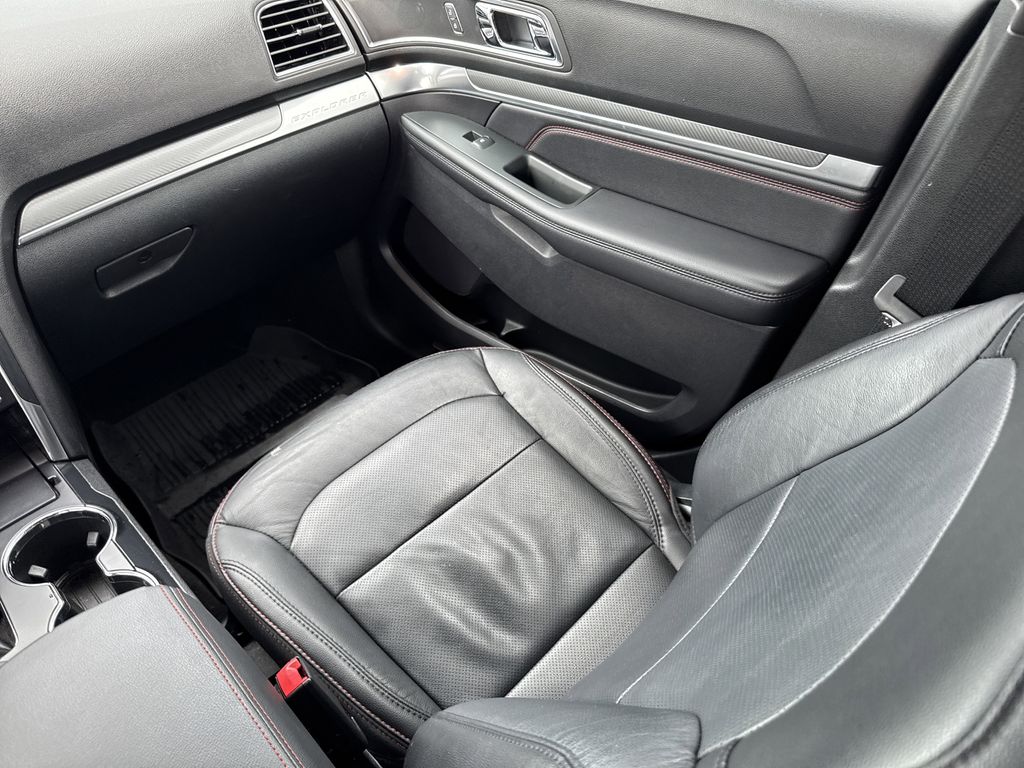 2019 Ford Explorer Sport Black at Traditions Chevrolet