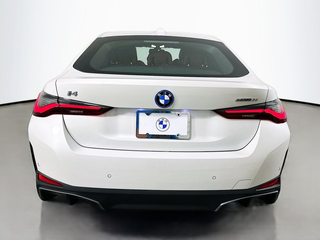 Thumbnail: 2023 BMW i4 - 6
