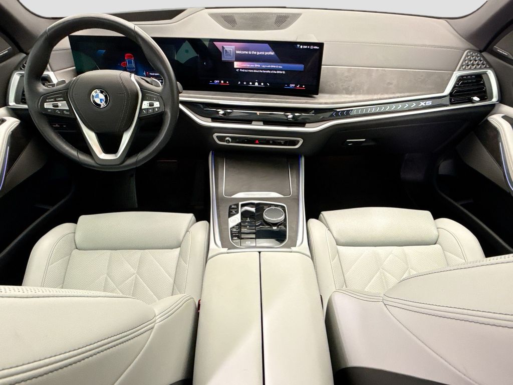 Thumbnail: 2024 BMW X5 - 13
