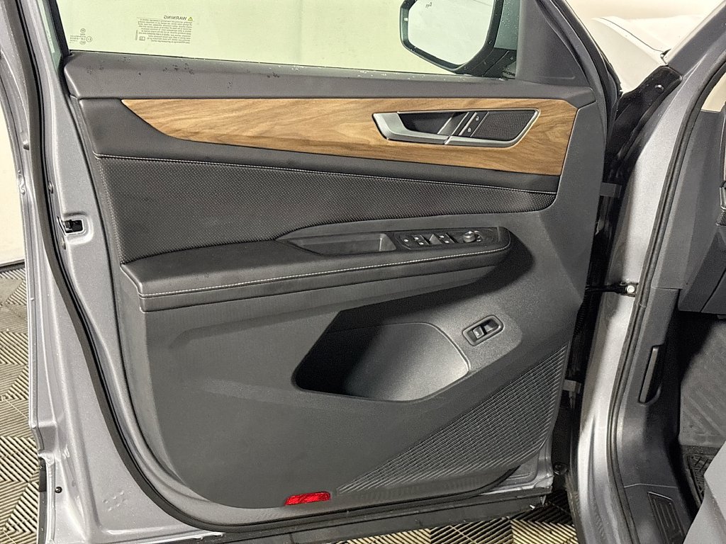 2026 Volkswagen Atlas SE w/Technology