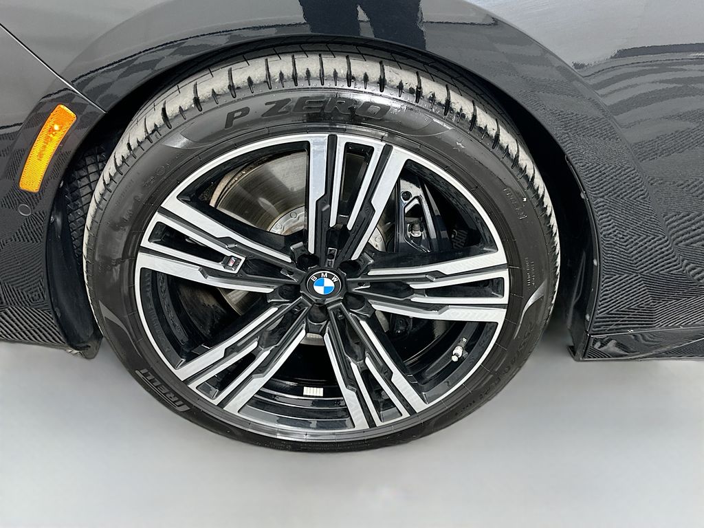 Thumbnail: 2025 BMW 7 Series - 32